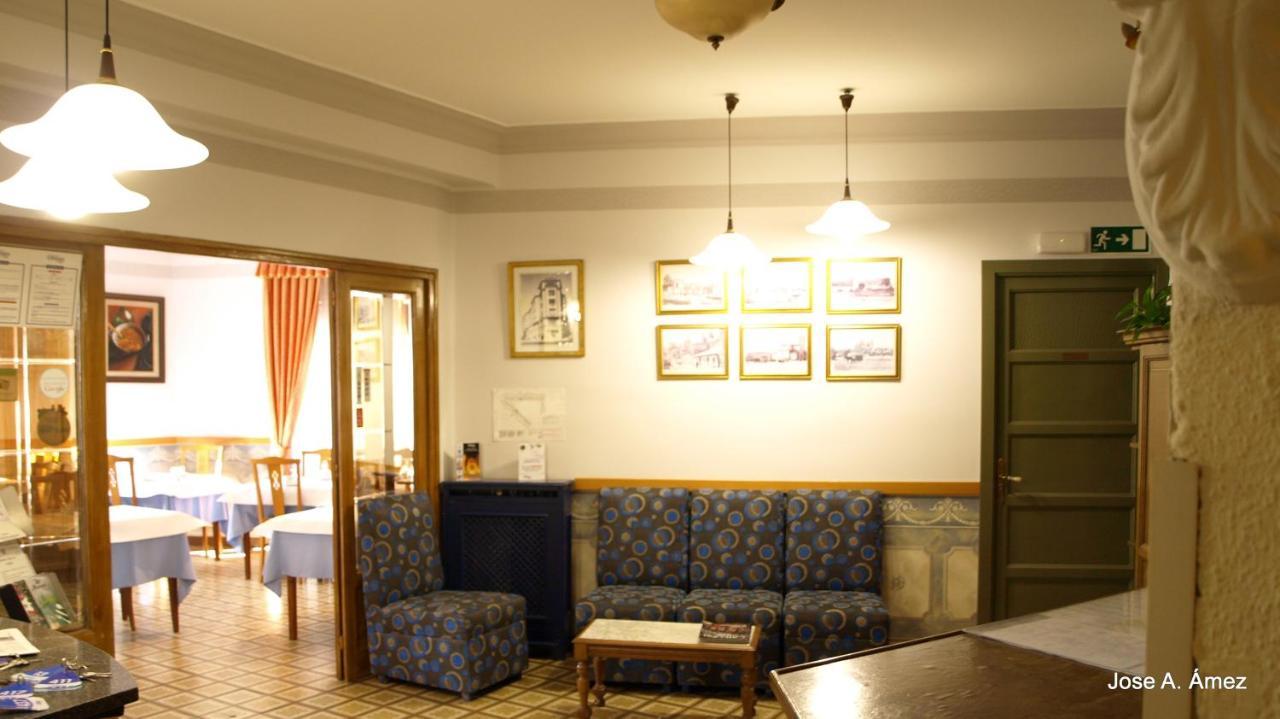 Hostal Orejas León Exteriör bild