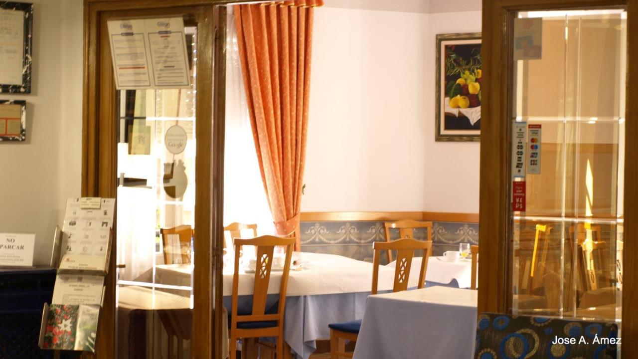 Hostal Orejas León Exteriör bild