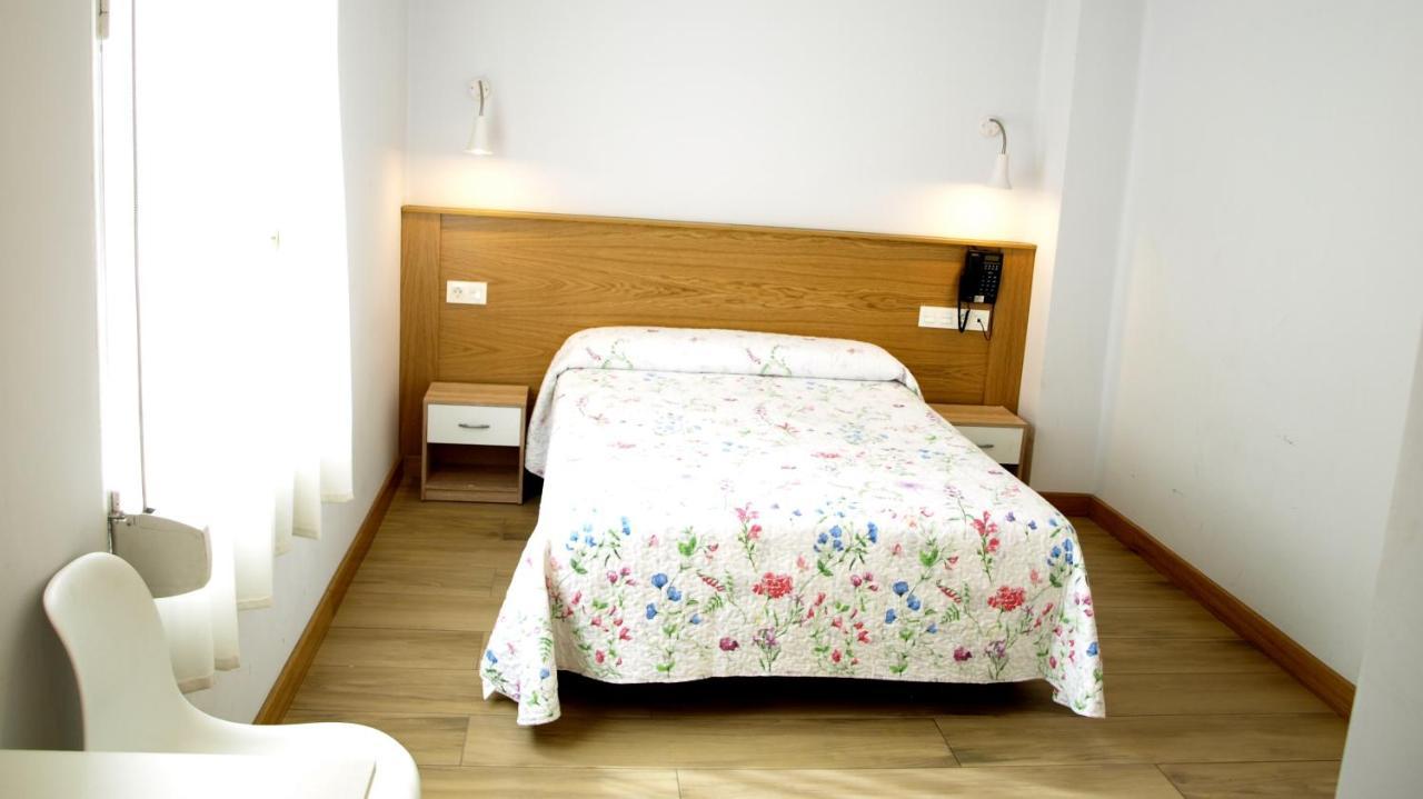 Hostal Orejas León Exteriör bild