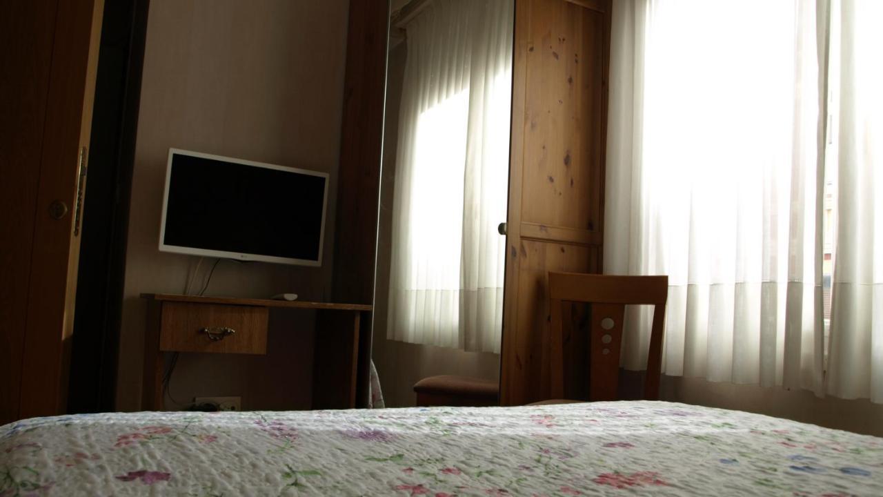 Hostal Orejas León Exteriör bild