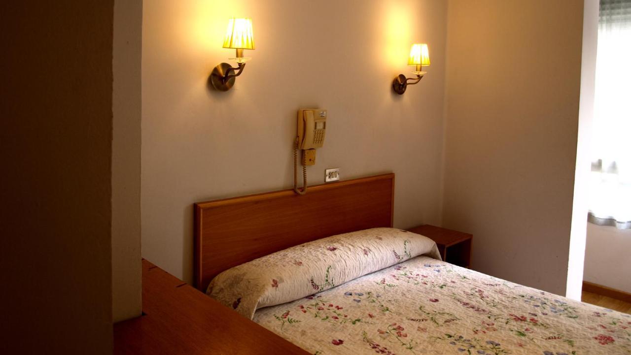 Hostal Orejas León Exteriör bild