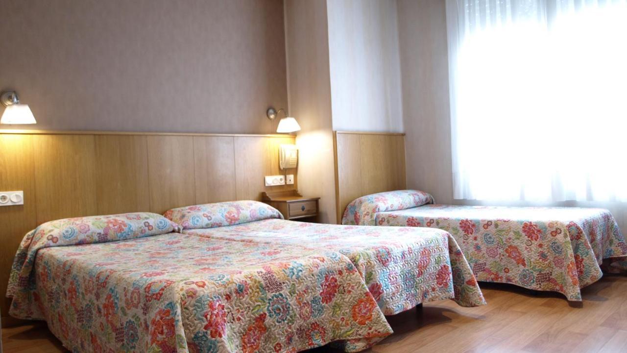 Hostal Orejas León Exteriör bild